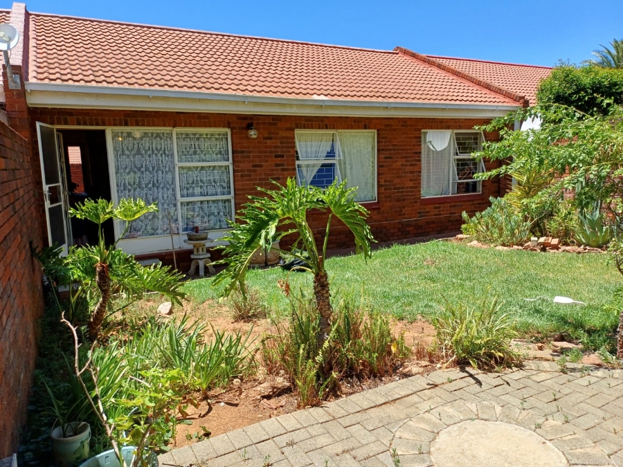 2 Bedroom Property for Sale in Navalsig Free State